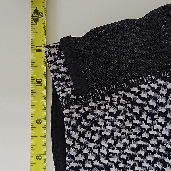 Lululemon Run Around Cropped Tights 19" - Picture 8 of 12